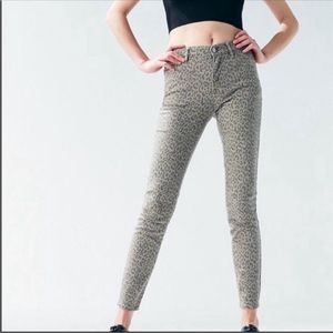 PACSUN high rise leopard print skinny jeans